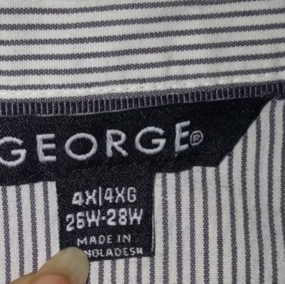 Women's blouse - Picture 2 of 4